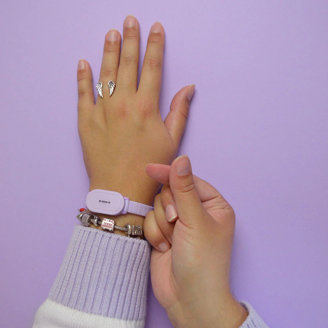 Long-Distance Bracelet
